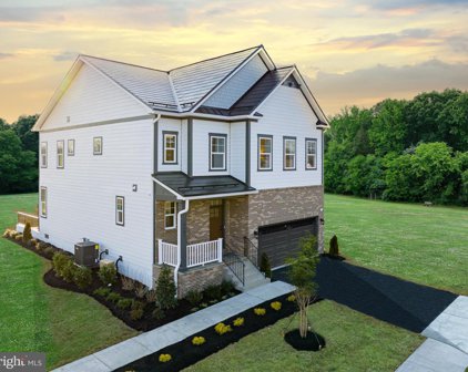 6401 Hillview Ave, Alexandria