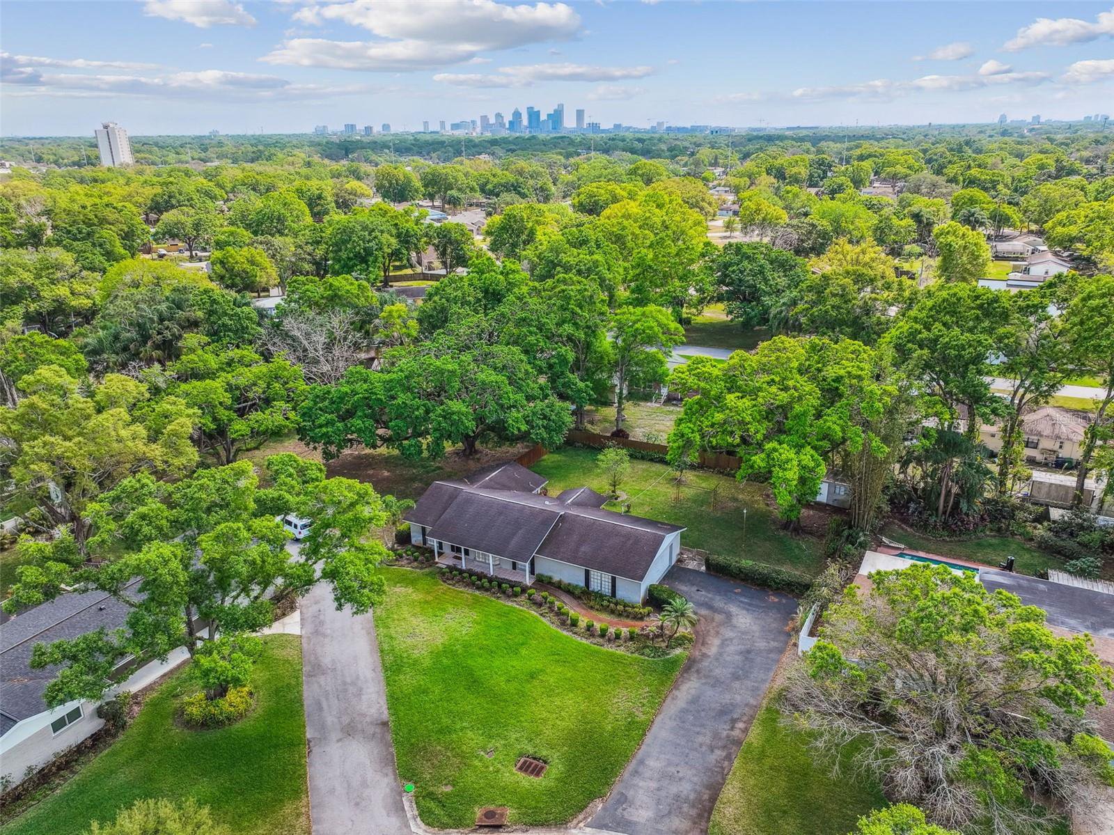 2108 W Erna Drive, Tampa Property for Sale in , it has 3 bedrooms, 2