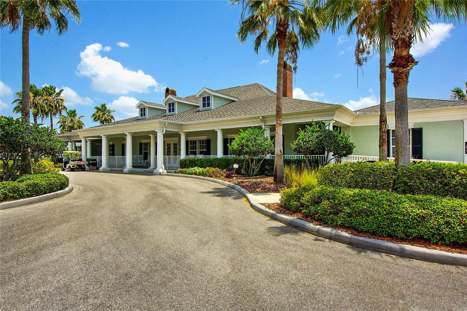 Lakeside Plantation clubhouse
