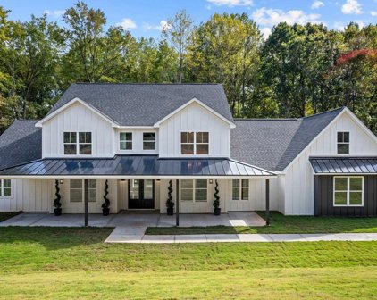 1502A Groce Meadow Road, Taylors