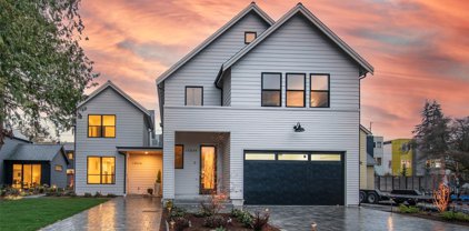 13321 1st Avenue NE, Seattle