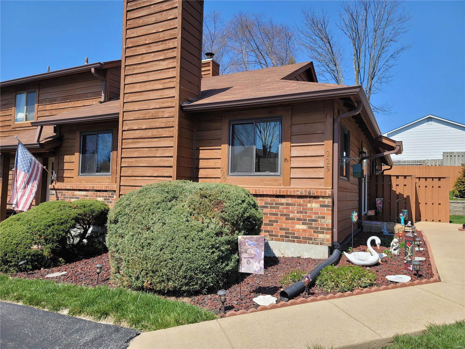229 Cedar Grove Drive Unit D, St Charles, 63304
