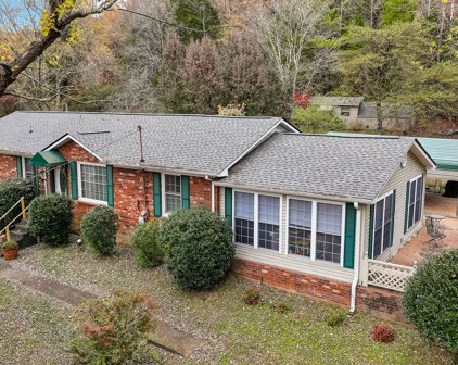 1001 Valley View Rd, Ashland City