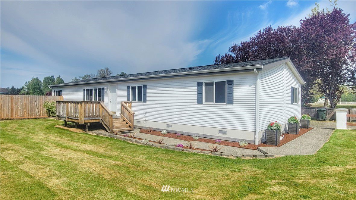 11302 246th Court E, Buckley, WA 98321