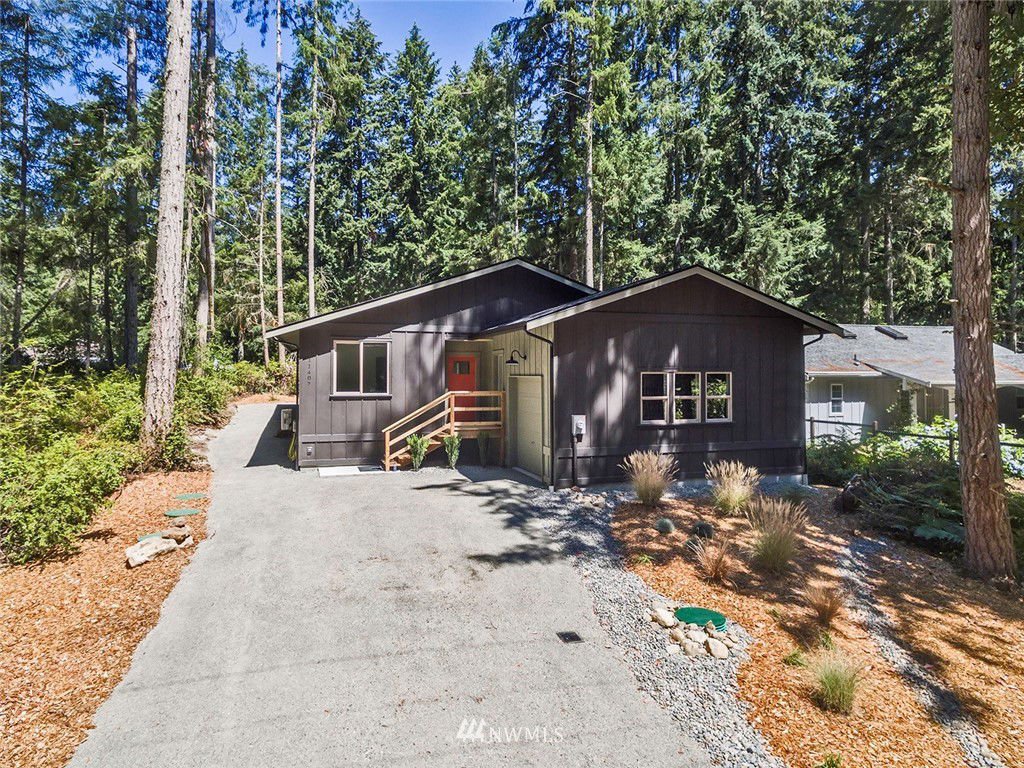11407 Country Club Drive, Anderson Island, 98303
