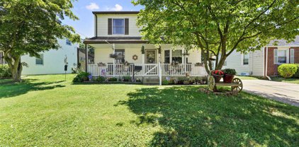 312 W Love Ln, Norwood