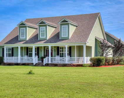 706 W QUAKER Road, Waynesboro
