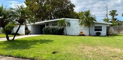 411 Granada St, New Smyrna Beach