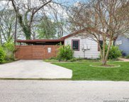 208 Lee St, Seguin image