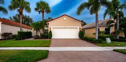 607 NW Whitfield Way, Port Saint Lucie