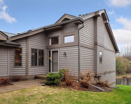 6290 Sequoia Circle, Eden Prairie