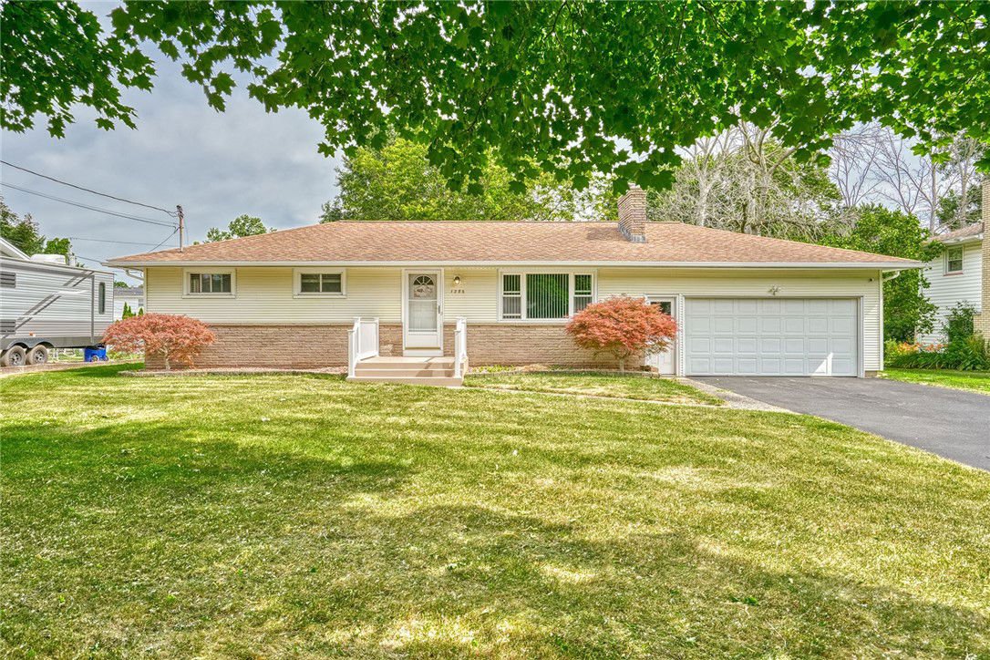 1286 Weiland Road, Greece, 14626