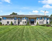 1611 Midwest Club Parkway, Oak Brook image