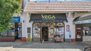 232 W Park Avenue, Long Beach image