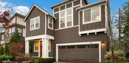 1025 Pine Crest Circle NE, Issaquah