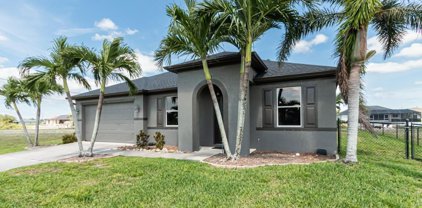 305 NW 26th Place, Cape Coral