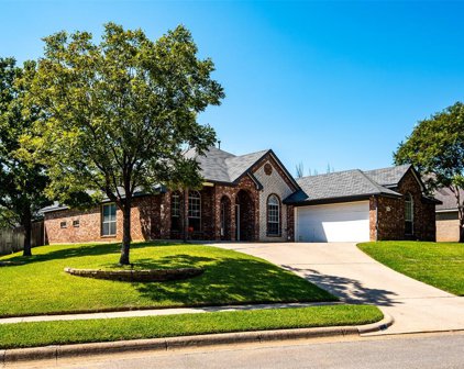 7601 Chasewood  Drive, North Richland Hills