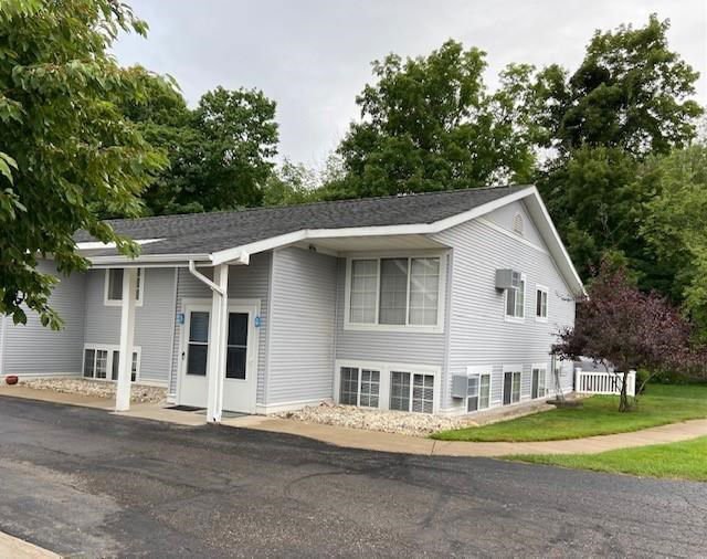 13456 Stover Road Unit 17, Charlevoix, 49720