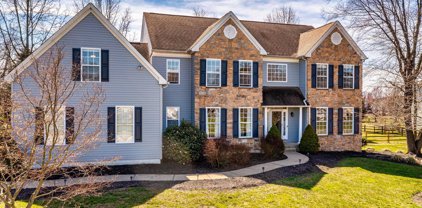 202 Sammons Pond Dr, Middletown