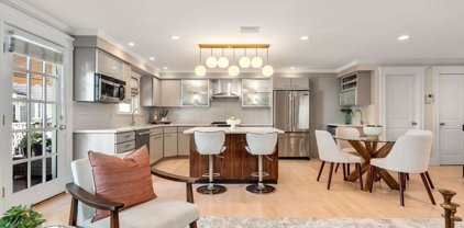 12B Spring Garden Street, Boston