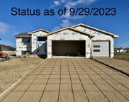 335 7th Ave. Sw, Surrey image