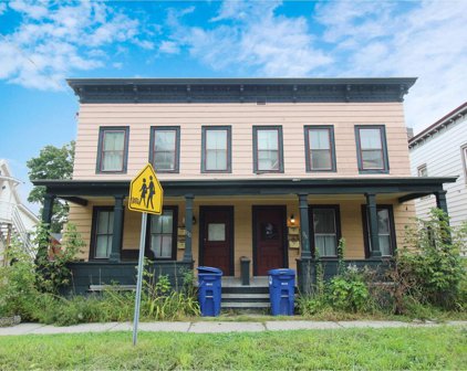 98-100 North Champlain Street, Burlington