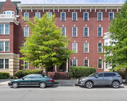 2410 Potomac Ave Unit #102, Alexandria