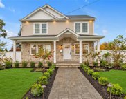 975 Mirabelle Avenue, Westbury image