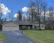 5036 Chelsea Dr, Mohnton image
