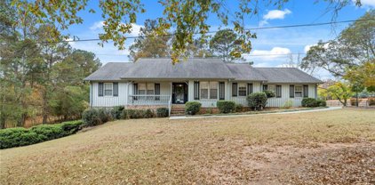 5252 Allen Road, Oakwood