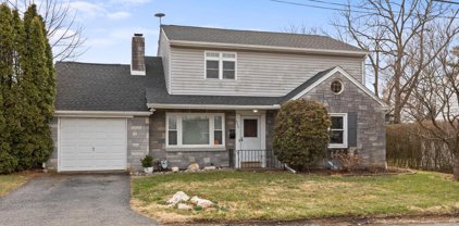 2054 Temple Ave, Lancaster