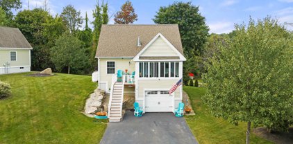 9 Memory Lane, Laconia