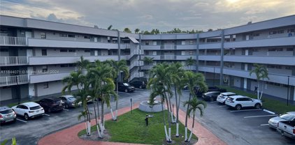 18000 Nw 68th Ave Unit #306A, Hialeah