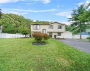 22 Capital Drive, Washingtonville image