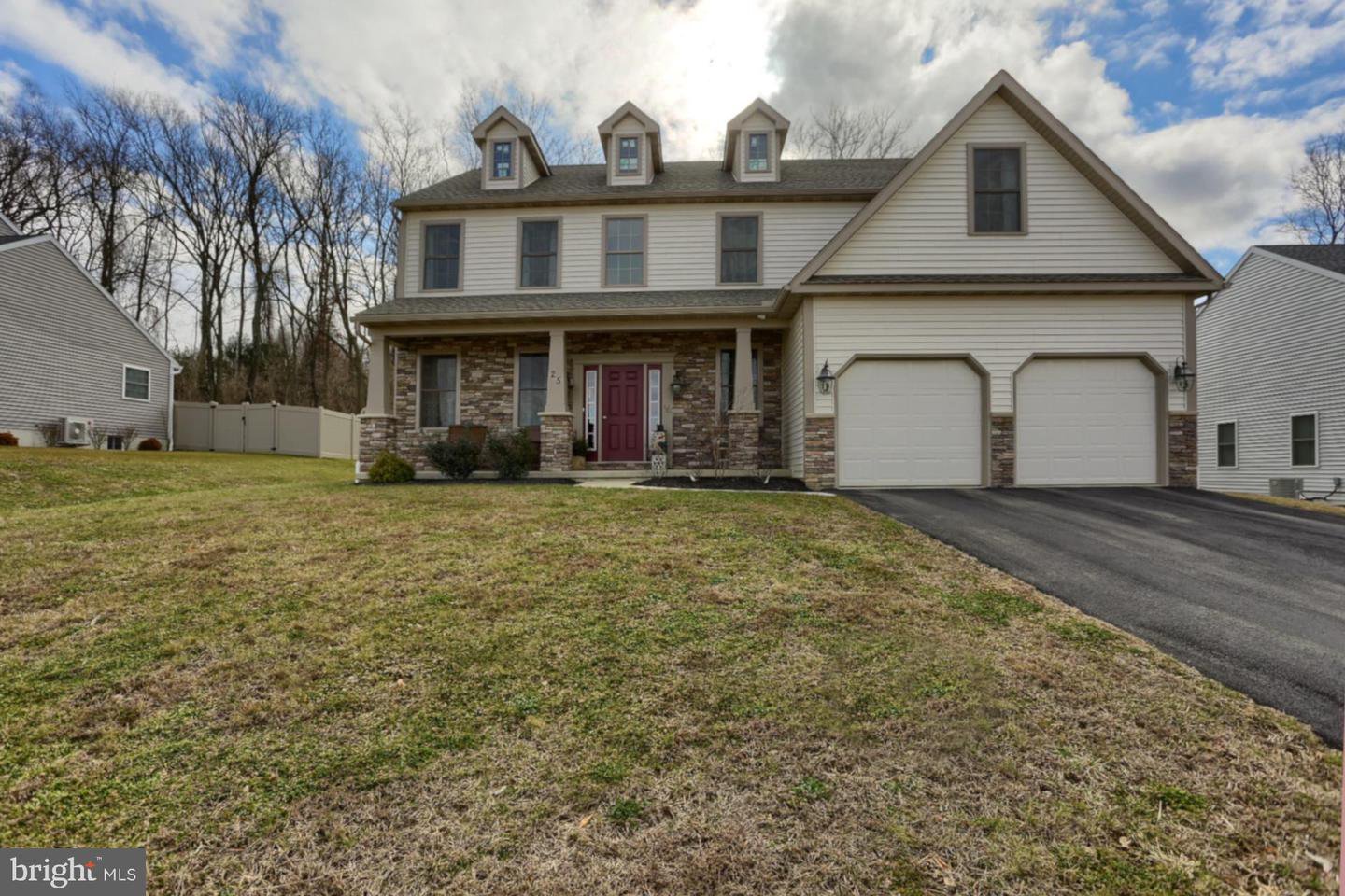 25 Stella Drive, Sinking Spring, 19608