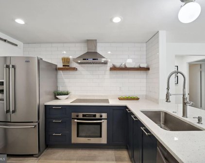 1020 N Stafford St Unit #301, Arlington