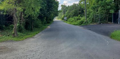 7813 Cinder Bed Rd, Lorton