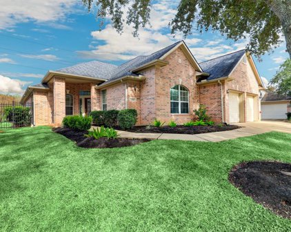 8931 Four Leaf Drive, Sugar Land