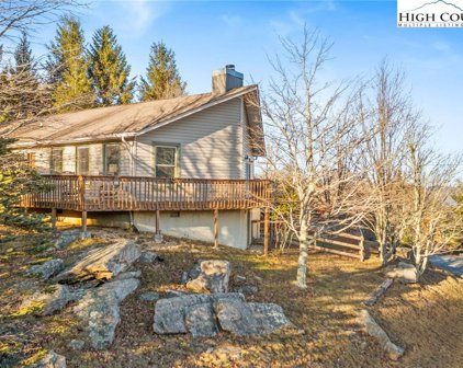 106 Upper Grouse Ridge Road, Beech Mountain