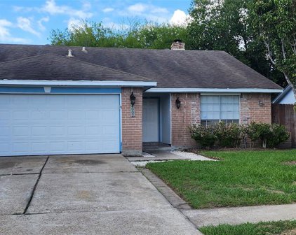 4902 Deerwood Circle, Baytown