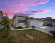 9723 Silver Falls, Shafter image