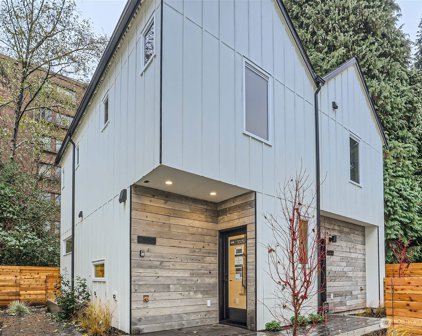 10342 Wallingford Avenue N Unit #B, Seattle