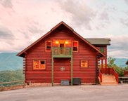 3028 HICKORY LODGE Drive, Sevierville image