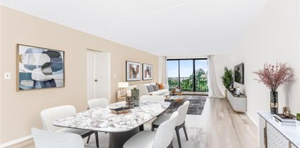 1155 Warburton Avenue Unit #2V, Yonkers