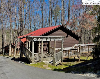 101 Red Feather Trail, Boone