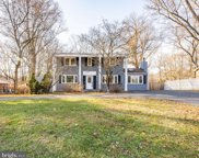 6742 Pine Dr, Columbia image