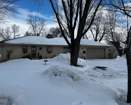 853 Bradford Avenue, Champlin
