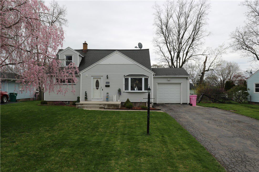 233 Dellwood Road, Greece, 14616