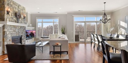 935 Lake Street E Unit #303, Wayzata