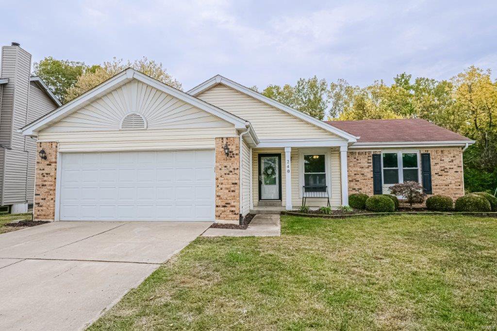 240 Barrington Drive, St Peters, 63376